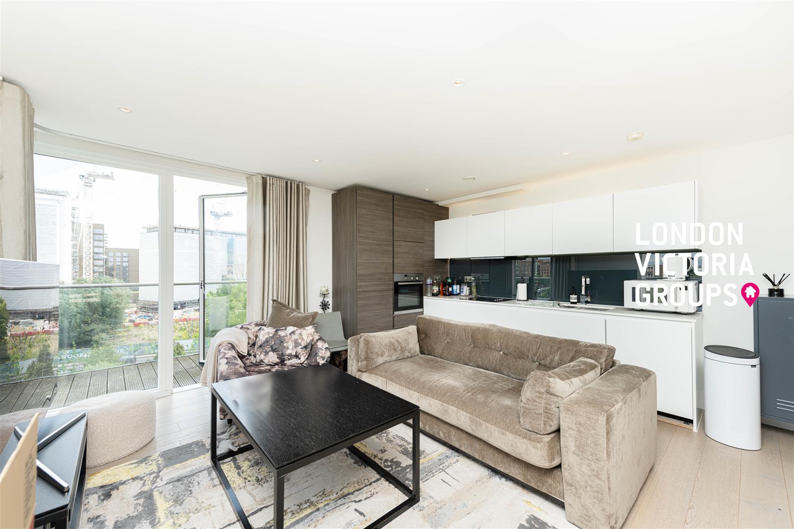 2 bed property in Wallace Court, 42 Tizzard Grove, London